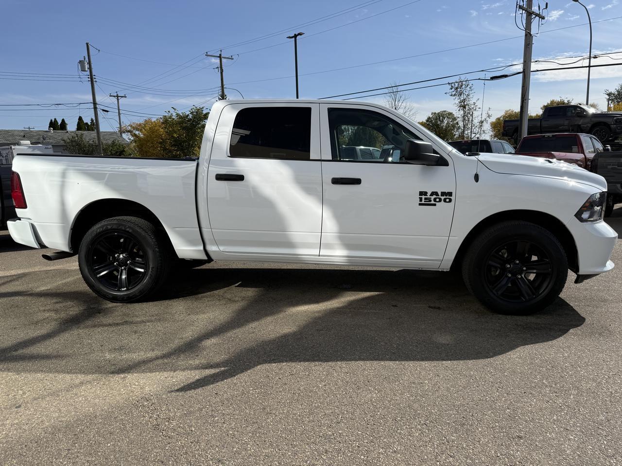 2023 Ram 1500 Classic Express Crew Cab 4x4 | Low KMs | V6 | 20IN Wheels | Sub Zero Pkg | Heated Front Seats | Sport Hood Redwater AB
