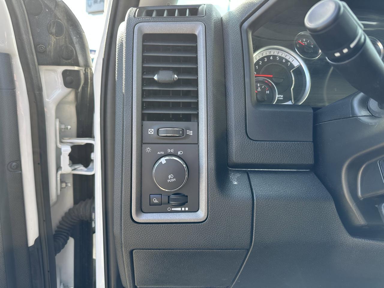 2023 Ram 1500 Classic Express Crew Cab 4x4 | Low KMs | V8 HEMI | Remote Start | Heated Seats | Backup Camera Redwater AB