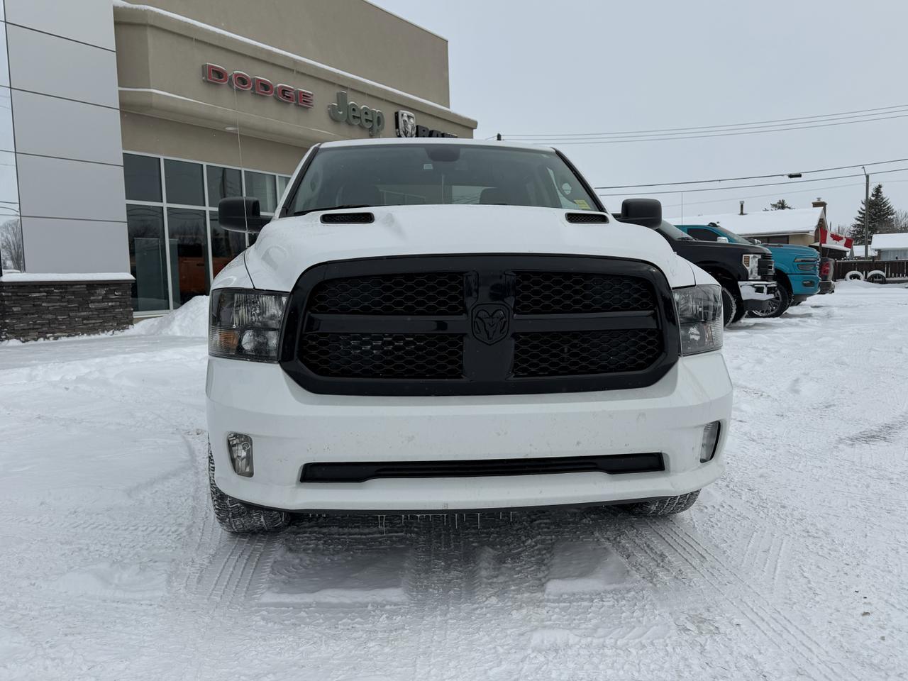 2023 Ram 1500 Classic Express Crew Cab 4x4 | Low KMs | V8 HEMI | Remote Start | Heated Seats | Backup Camera Redwater AB