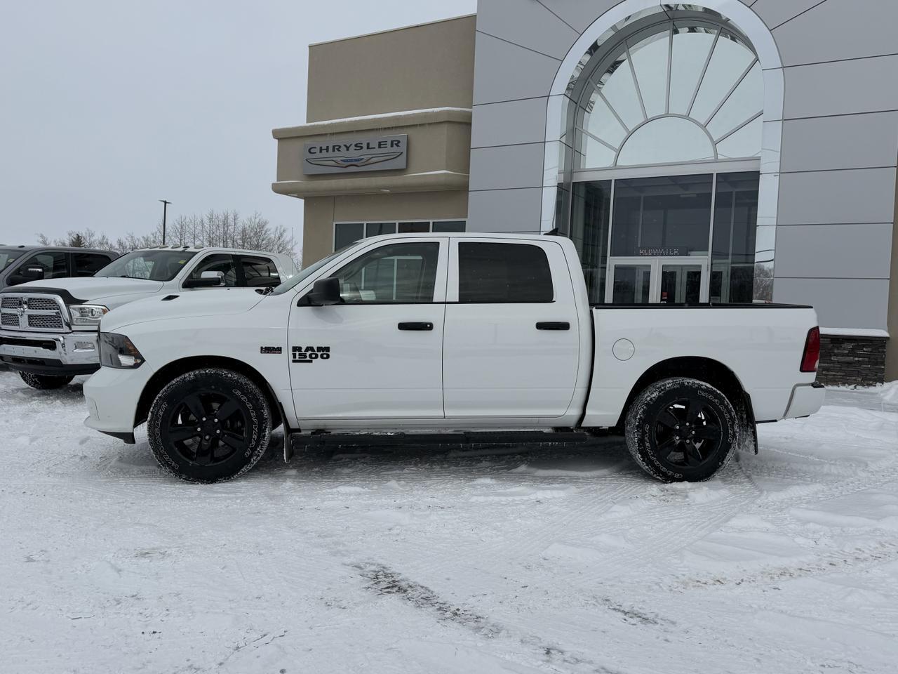 2023 Ram 1500 Classic Express Crew Cab 4x4 | Low KMs | V8 HEMI | Remote Start | Heated Seats | Backup Camera Redwater AB