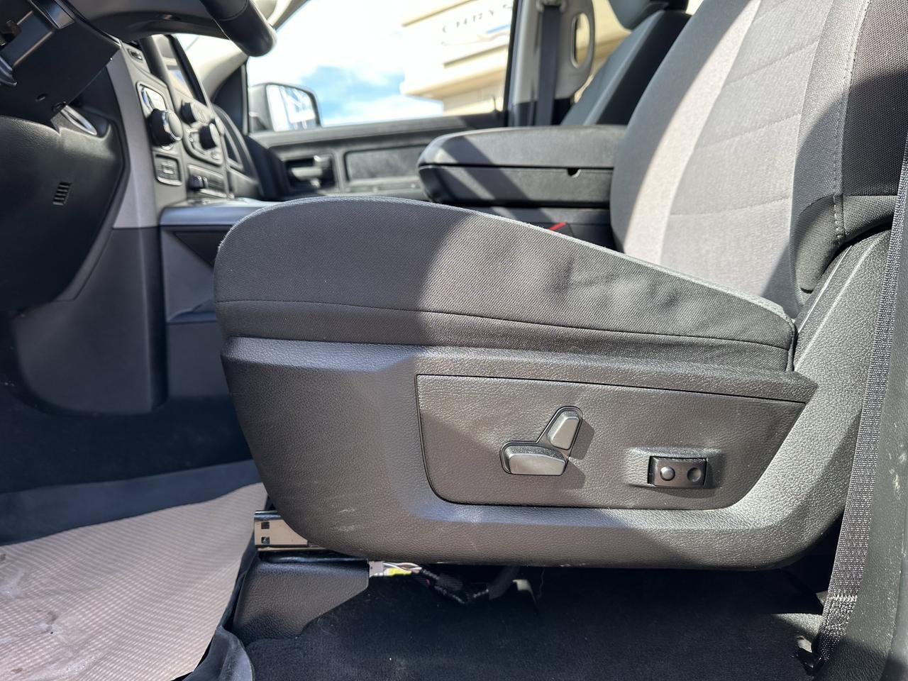 2023 Ram 1500 Classic Express Crew Cab 4x4 | Low KMs | V8 HEMI | Remote Start | Heated Seats | Backup Camera Redwater AB