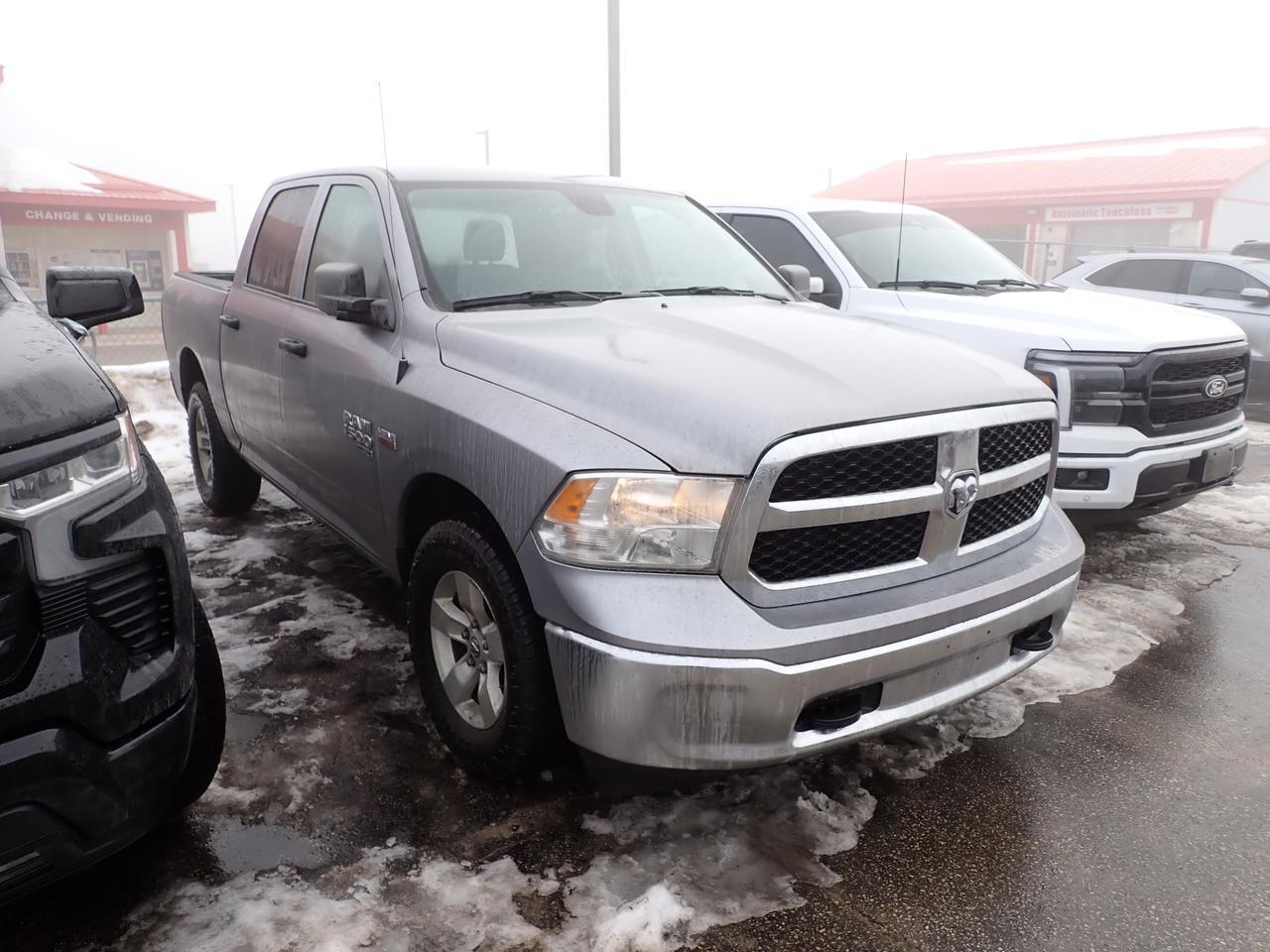 2023 Ram 1500 Classic SLT 4WD CREW CAB 5'7" BOX