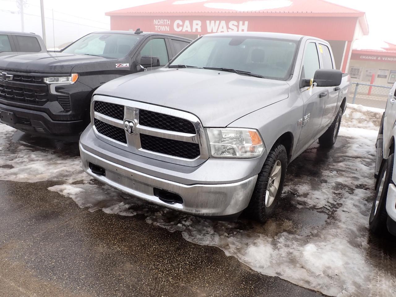2023 Ram 1500 Classic SLT 4WD CREW CAB 5'7" BOX Listowel ON