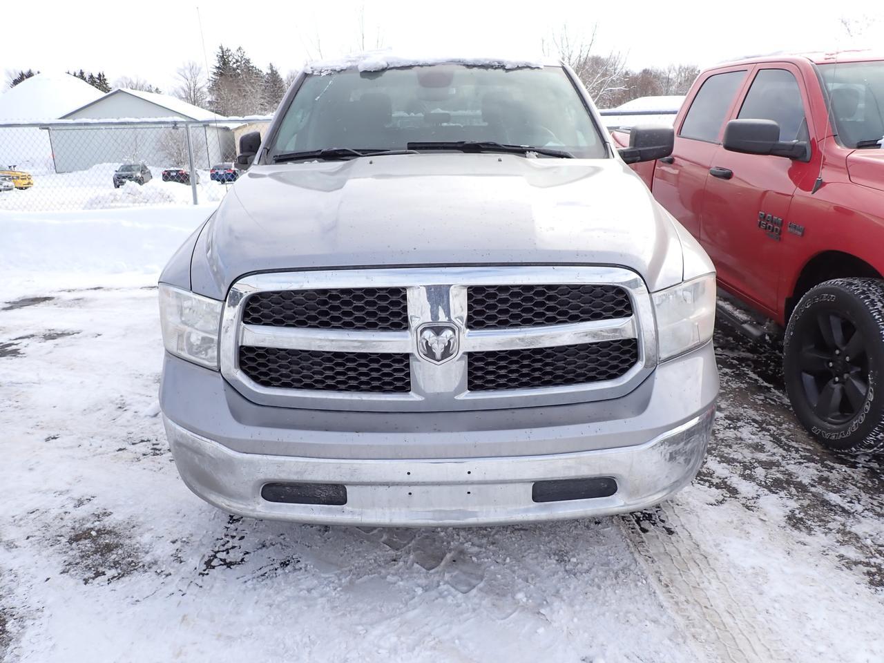 2023 Ram 1500 Classic SLT 4WD CREW CAB 5'7" BOX Listowel ON