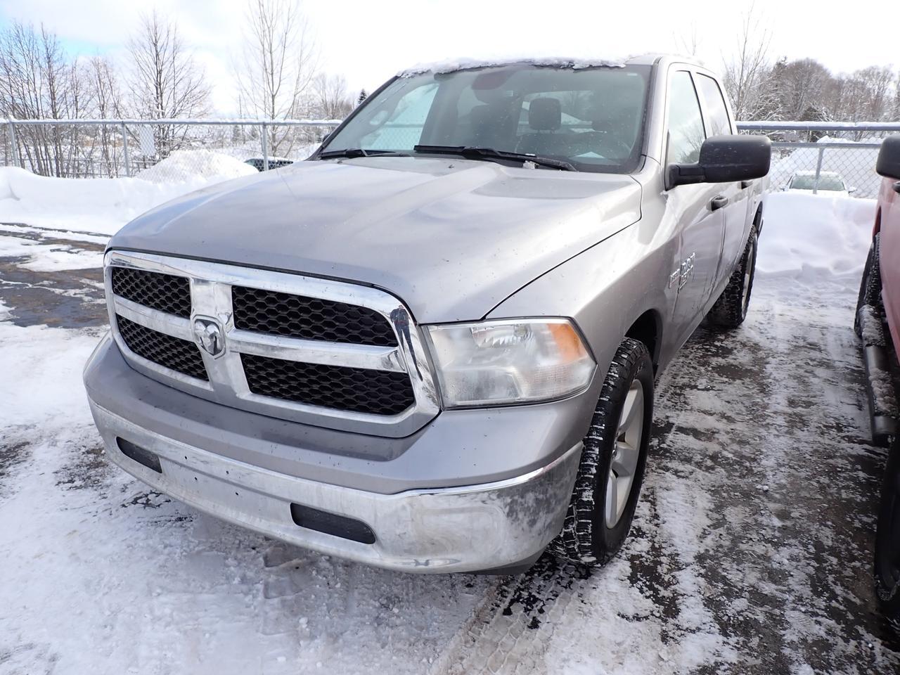2023 Ram 1500 Classic SLT 4WD CREW CAB 5'7" BOX Listowel ON