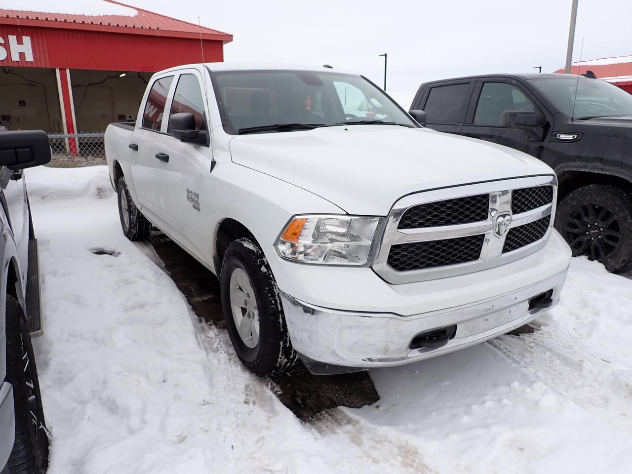 2023 Ram 1500 Classic SLT 4WD CREW CAB