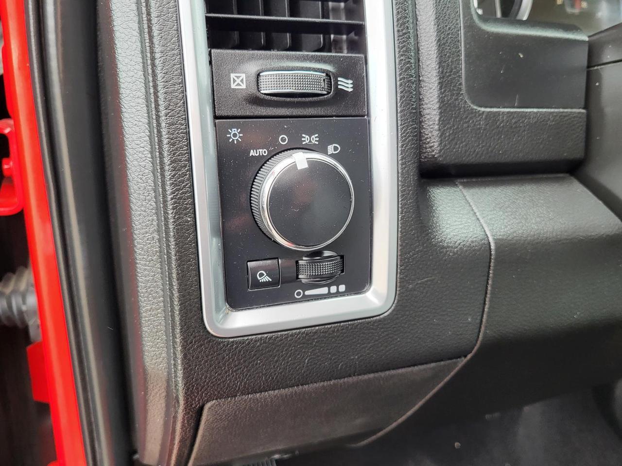 2023 Ram 1500 Classic SLT 4x4 Crew Cab 5'7 Box Beeville TX