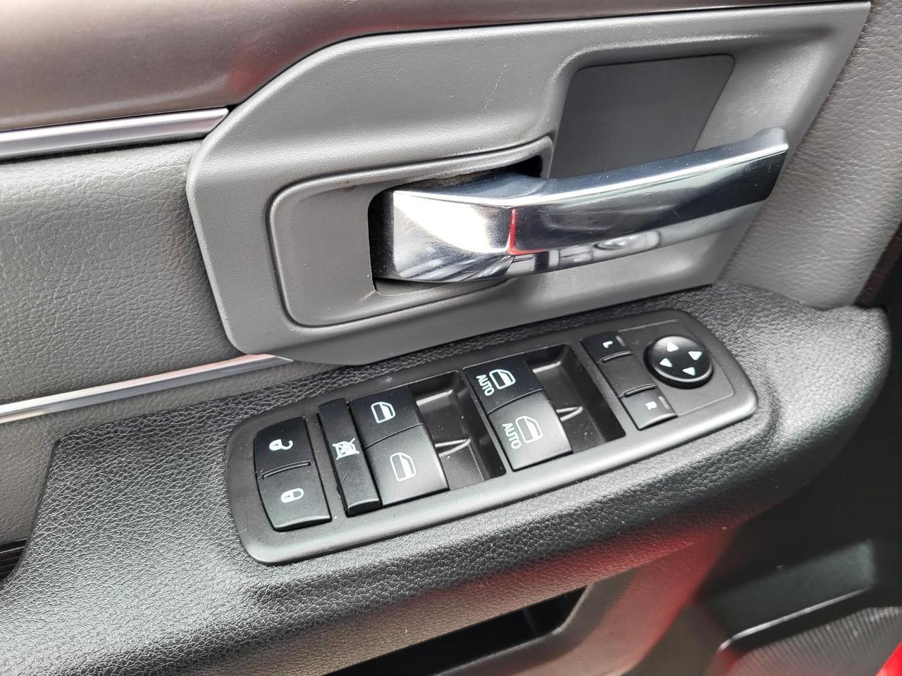 2023 Ram 1500 Classic SLT 4x4 Crew Cab 5'7 Box Beeville TX