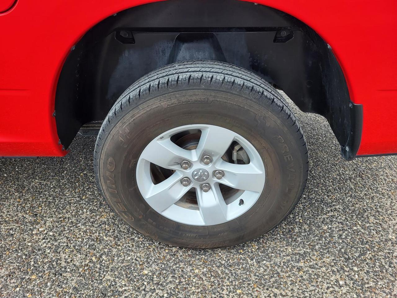 2023 Ram 1500 Classic SLT 4x4 Crew Cab 5'7 Box Beeville TX