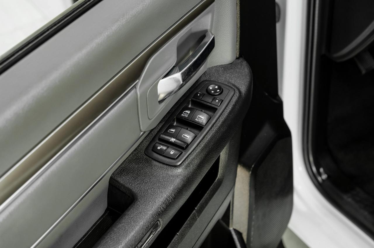 2023 Ram 1500 Classic SLT CREW CAB 4WD AUTOMATIC NAVIGATION REAR CAMERA BLUETOOTH POWE Carrollton TX