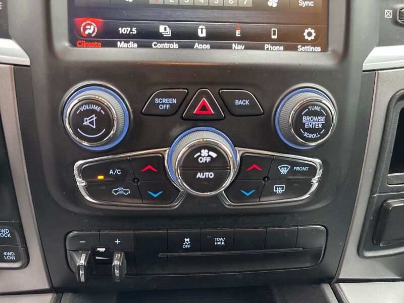 2023 Ram 1500 Classic SLT CREW CAB 4X4 Seffner FL