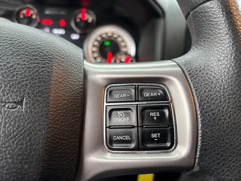 2023 Ram 1500 Classic SLT CREW CAB 4X4 Seffner FL