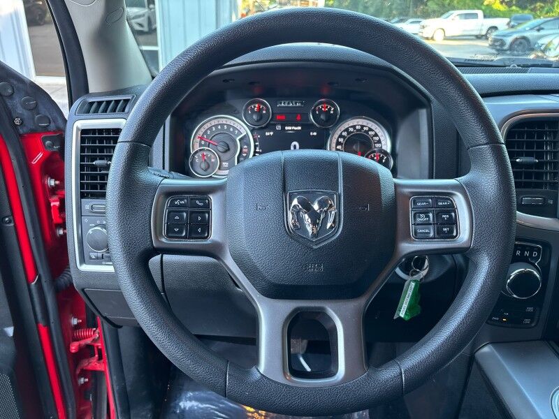 2023 Ram 1500 Classic SLT CREW CAB 4X4 Seffner FL