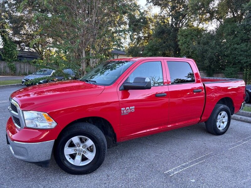 2023 Ram 1500 Classic SLT CREW CAB 4X4 Seffner FL