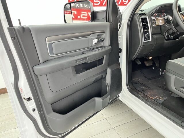 2023 Ram 1500 Classic SLT Carrollton TX