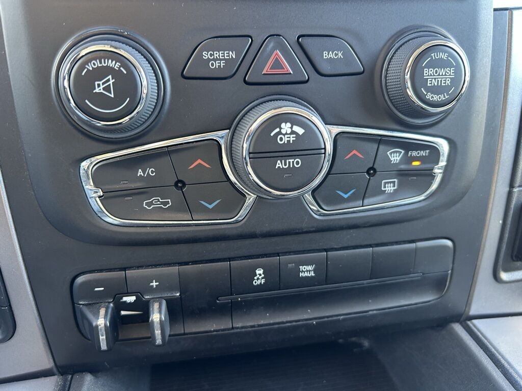 2023 Ram 1500 Classic SLT Crestwood KY