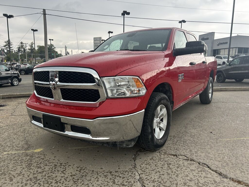 2023 Ram 1500 Classic SLT Crestwood KY
