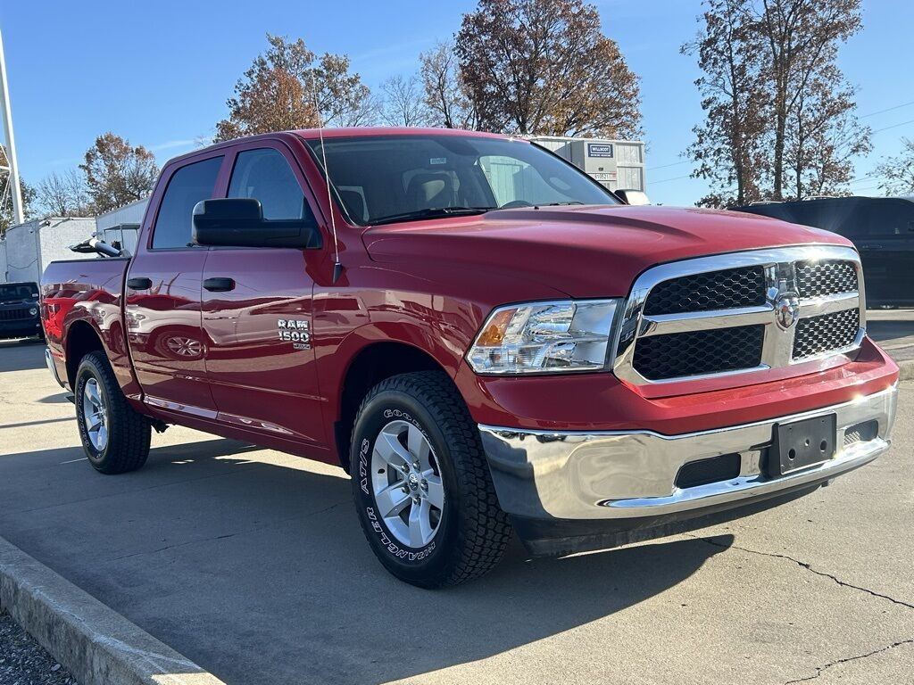 2023 Ram 1500 Classic SLT Crestwood KY