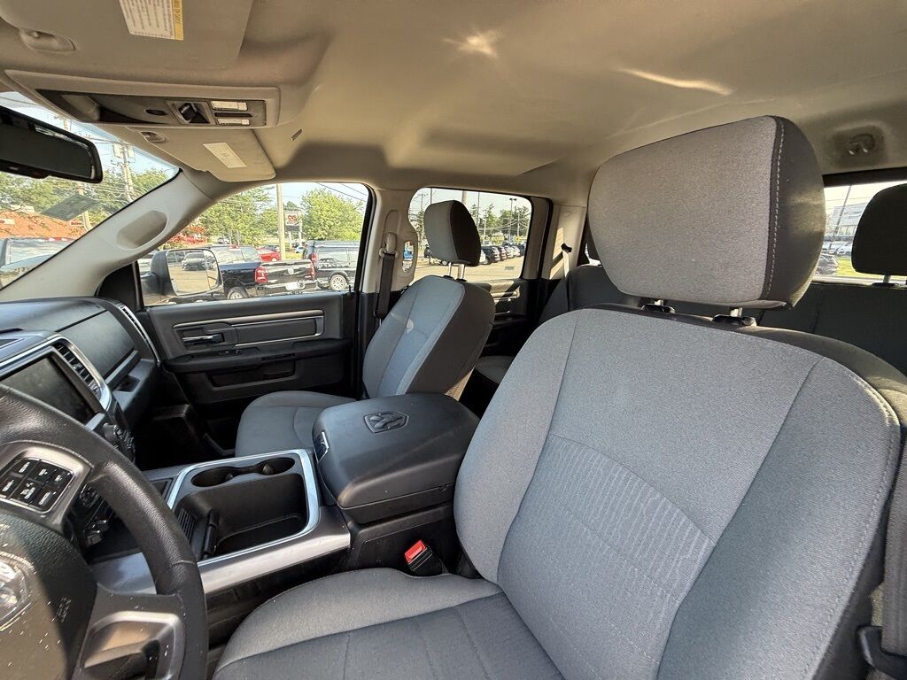 2023 Ram 1500 Classic SLT Crestwood KY
