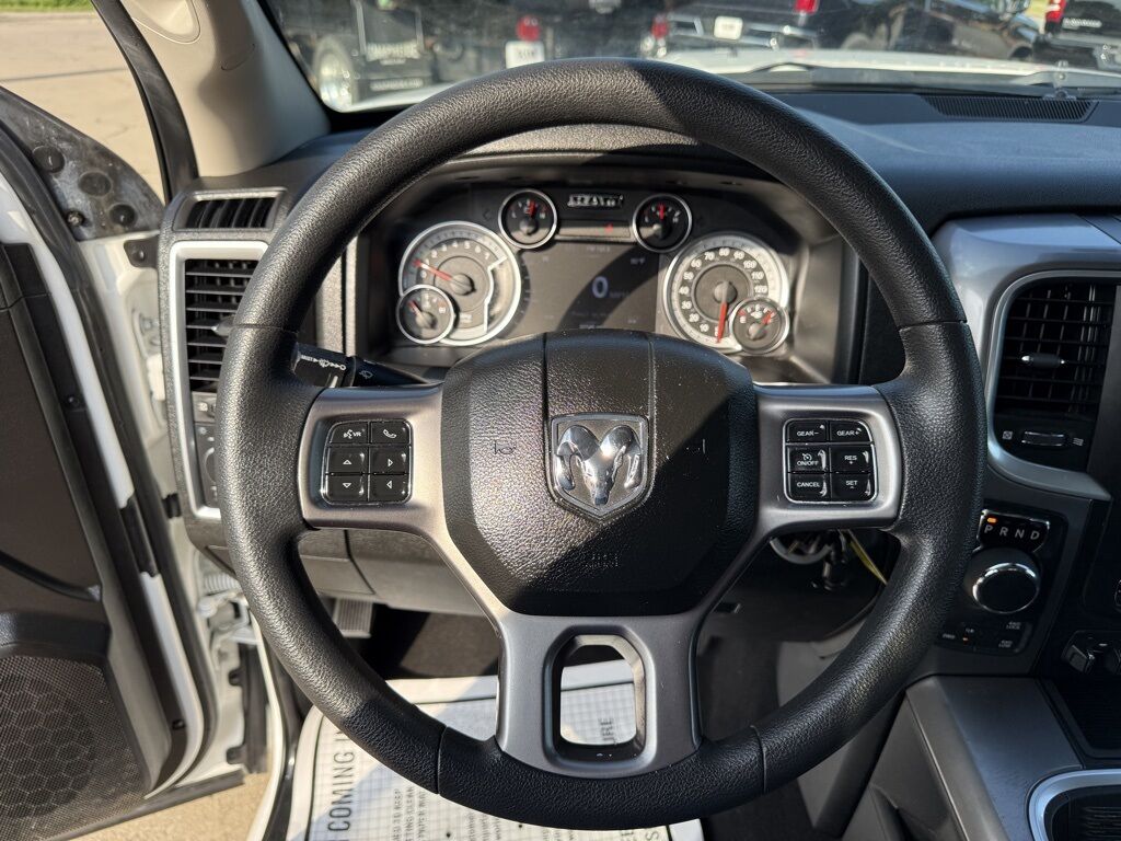 2023 Ram 1500 Classic SLT Crestwood KY