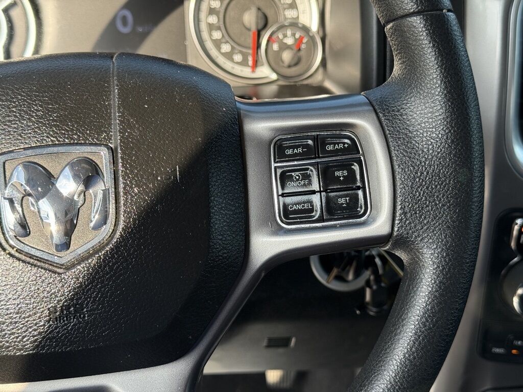2023 Ram 1500 Classic SLT Crestwood KY