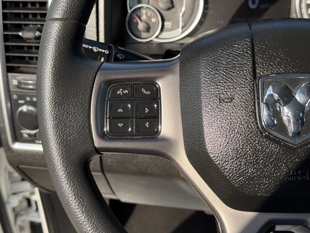 2023 Ram 1500 Classic SLT Crestwood KY