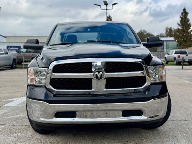 2023 Ram 1500 Classic SLT Crew Cab 4x2 5&apos;7 Box
