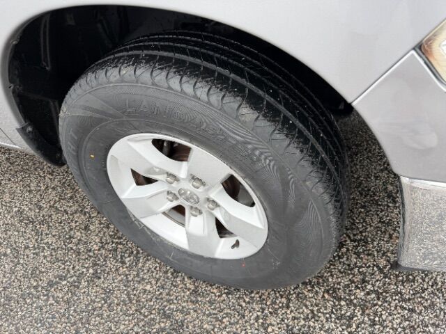 2023 Ram 1500 Classic SLT Crew Cab 4x2 5'7 Box Gaston SC