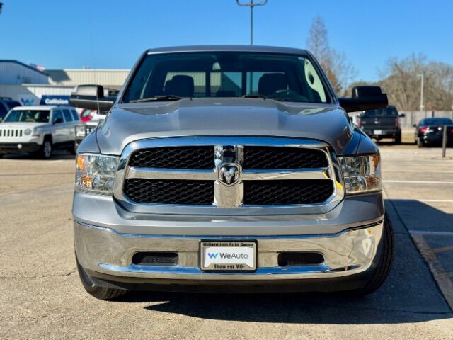 2023 Ram 1500 Classic SLT Crew Cab 4x4 5'7 Box