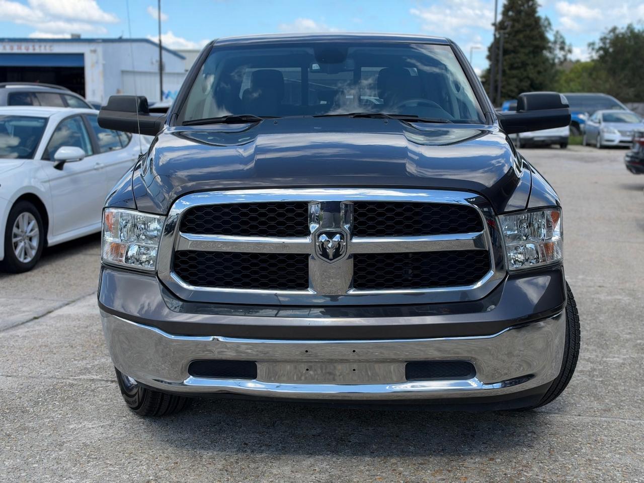2023 Ram 1500 Classic SLT Crew Cab 4x4 5'7 Box