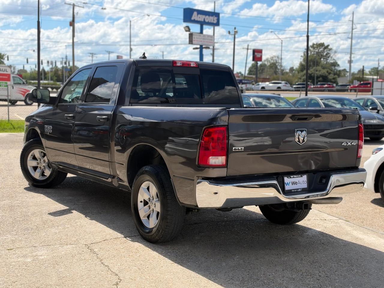 2023 Ram 1500 Classic SLT Crew Cab 4x4 5'7 Box