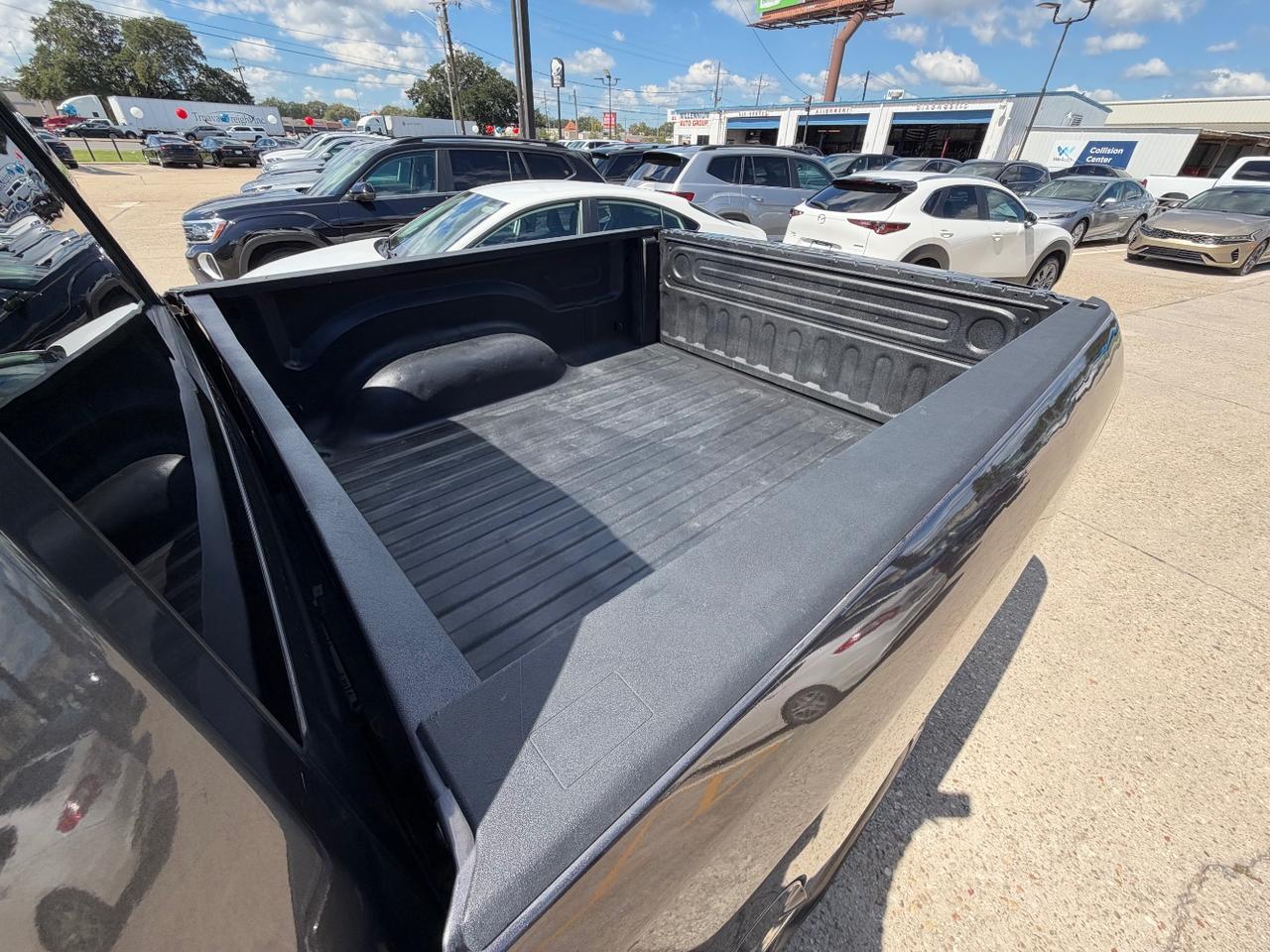 2023 Ram 1500 Classic SLT Crew Cab 4x4 5'7 Box Baton Rouge LA