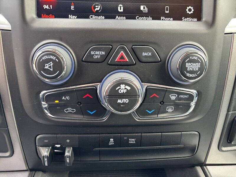 2023 Ram 1500 Classic SLT Crew Cab V6 Seffner FL