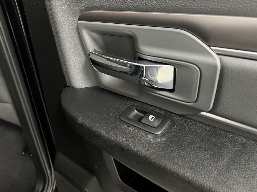 2023 Ram 1500 Classic SLT Highlands Ranch CO