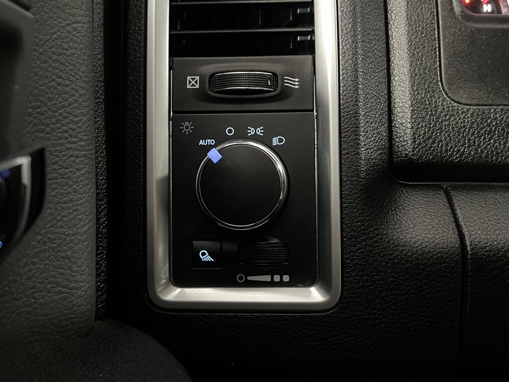 2023 Ram 1500 Classic SLT Highlands Ranch CO