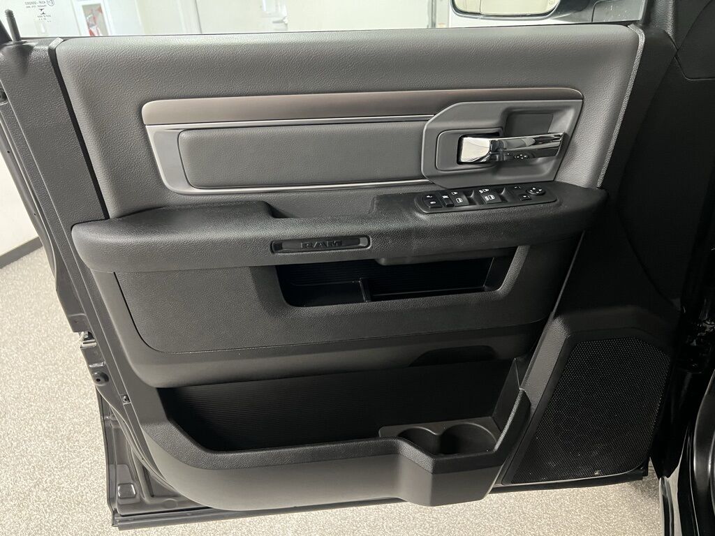 2023 Ram 1500 Classic SLT Highlands Ranch CO