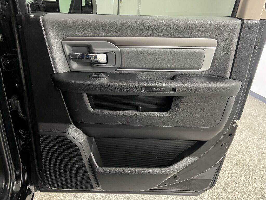 2023 Ram 1500 Classic SLT Highlands Ranch CO