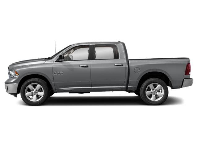 2023 Ram 1500 Classic SLT Appleton WI