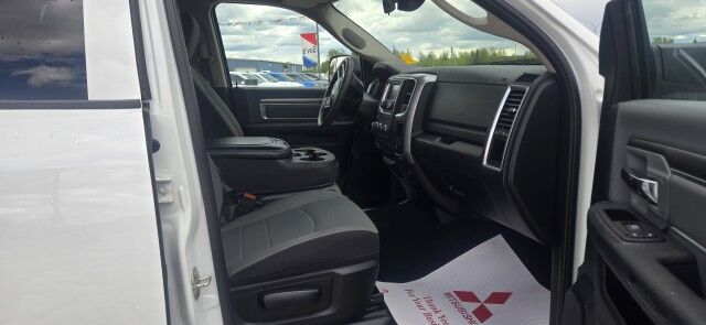 2023 Ram 1500 Classic SLT Whitecourt AB
