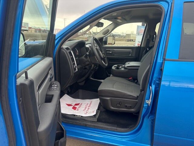 2023 Ram 1500 Classic SLT Whitecourt AB