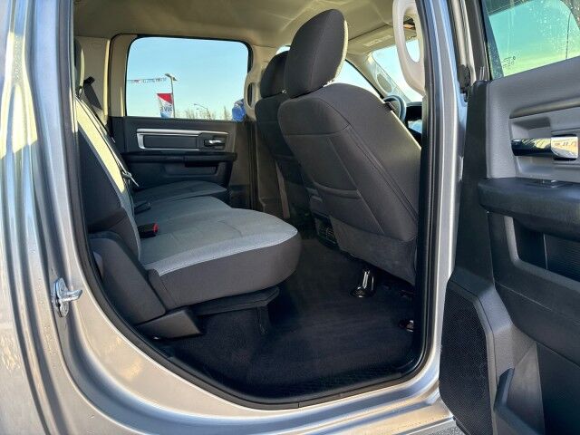2023 Ram 1500 Classic SLT Whitecourt AB