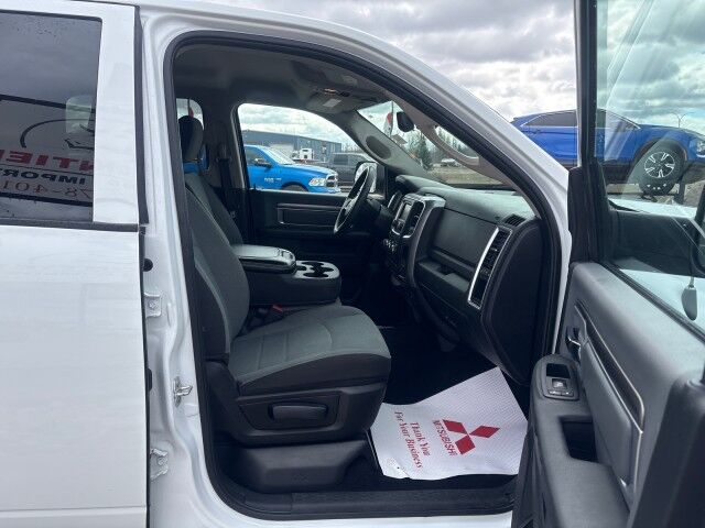 2023 Ram 1500 Classic SLT Whitecourt AB