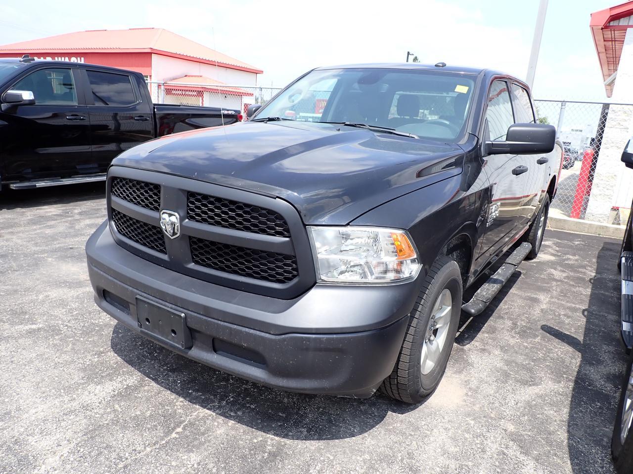 2023 Ram 1500 Classic Tradesman 4WD CREW CAB 5'7"BOX Listowel ON