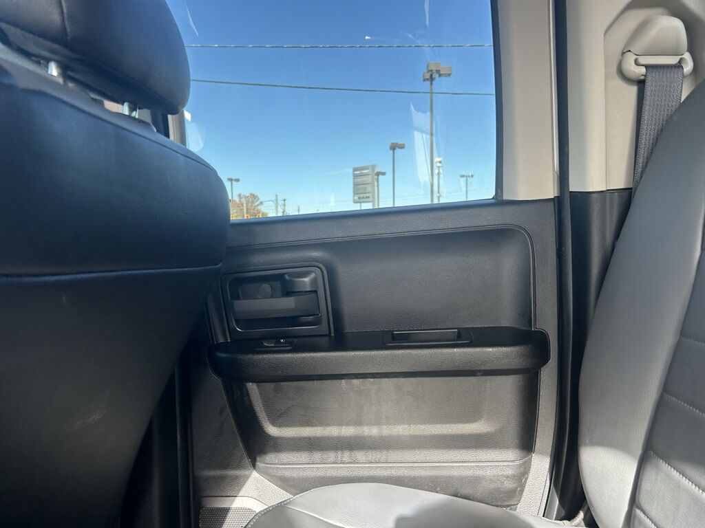 2023 Ram 1500 Classic Tradesman Crestwood KY