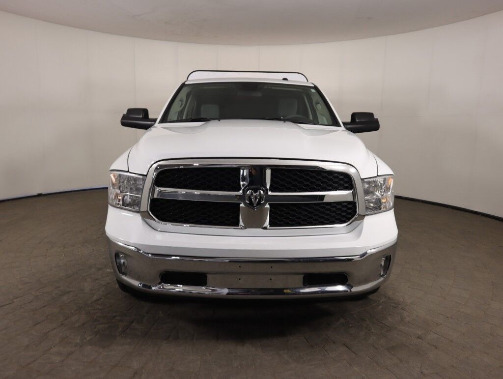 2023 Ram 1500 Classic Tradesman SXT w/Hemi Maumee OH