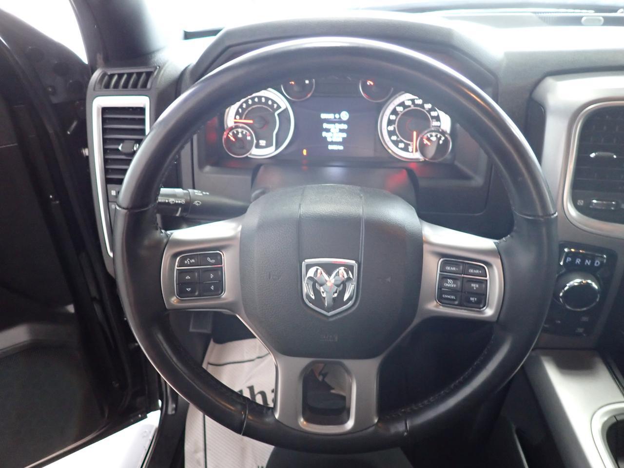 2023 Ram 1500 Classic Warlock 4WD CREW CAB NAVI  5&apos;7&quot; BOX Listowel ON