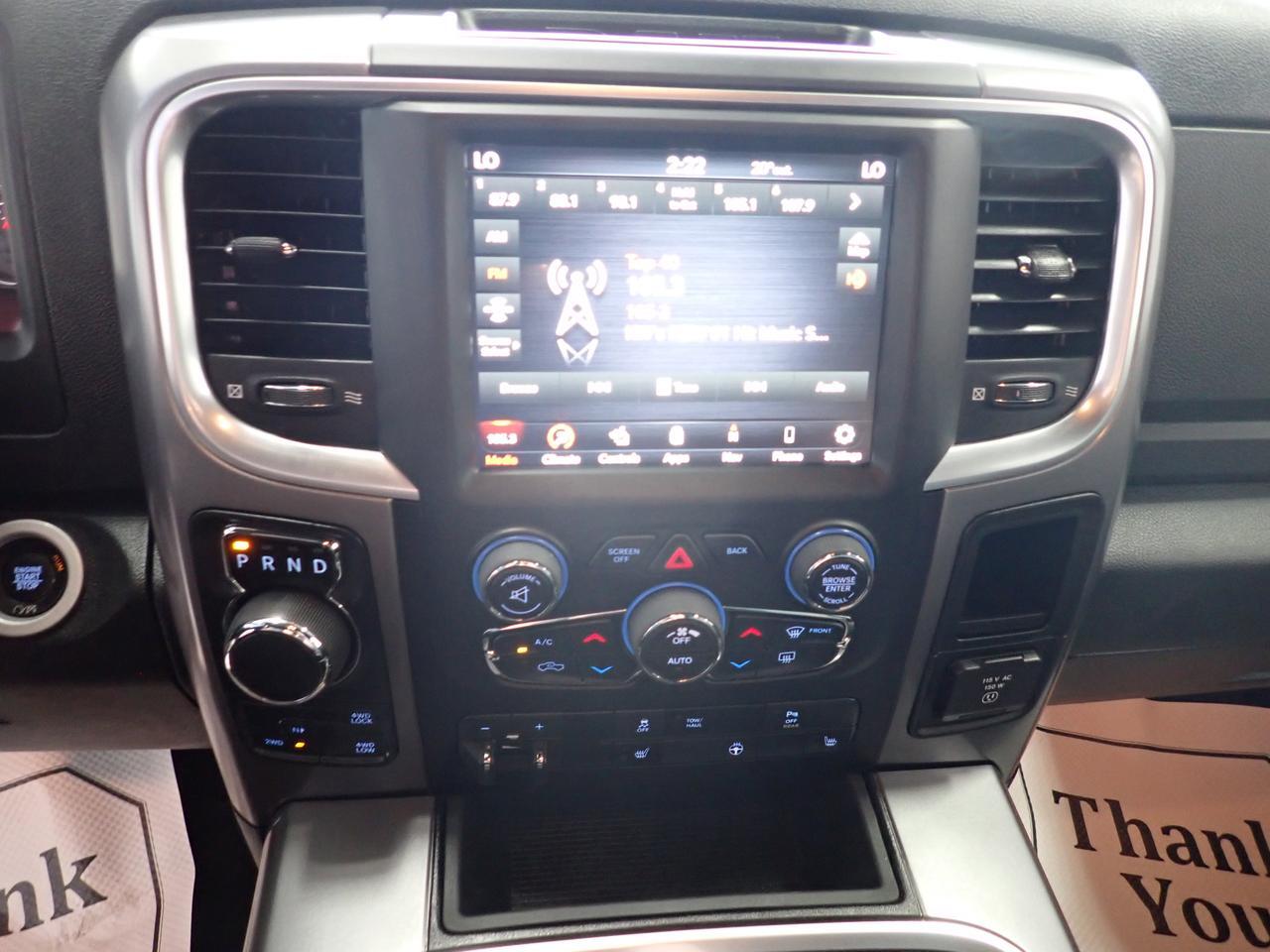 2023 Ram 1500 Classic Warlock 4WD CREW CAB NAVI  5&apos;7&quot; BOX Listowel ON