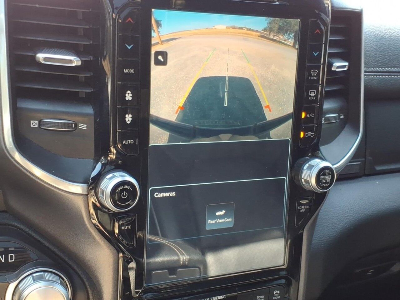 2023 Ram 1500 Laramie Uvalde TX