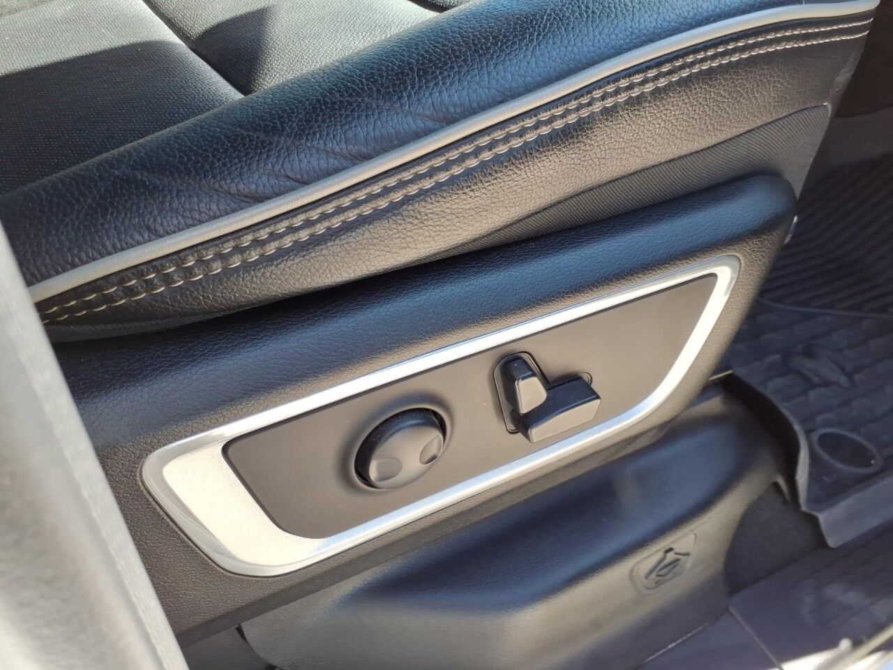 2023 Ram 1500 Laramie Uvalde TX