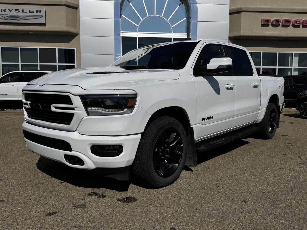 2023 Ram 1500 Sport GT Crew Cab 4x4 | HEMI V8 | Low KMs | Backup Camera | Leather | Remote Start Redwater AB